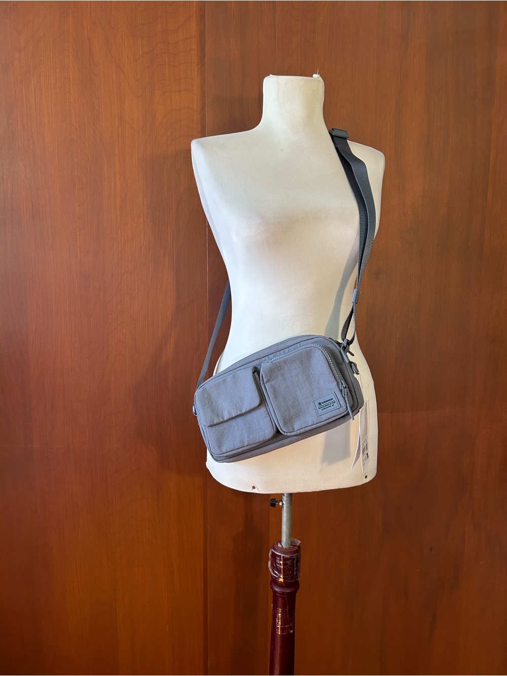 NWT lululemon athletica Multi-Pocket Crossbody in Gray